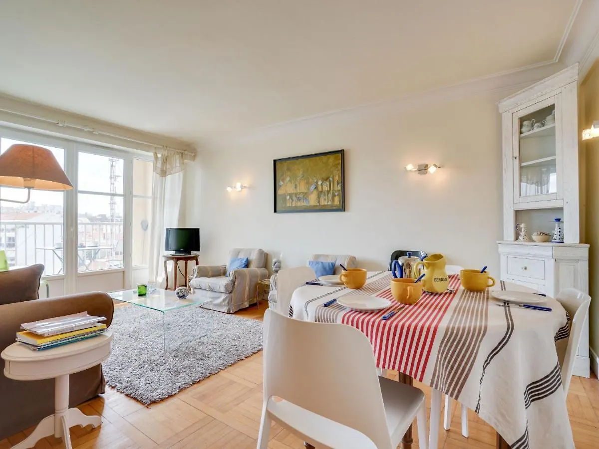 Apartment Atlantic Biarritz 0*,  France